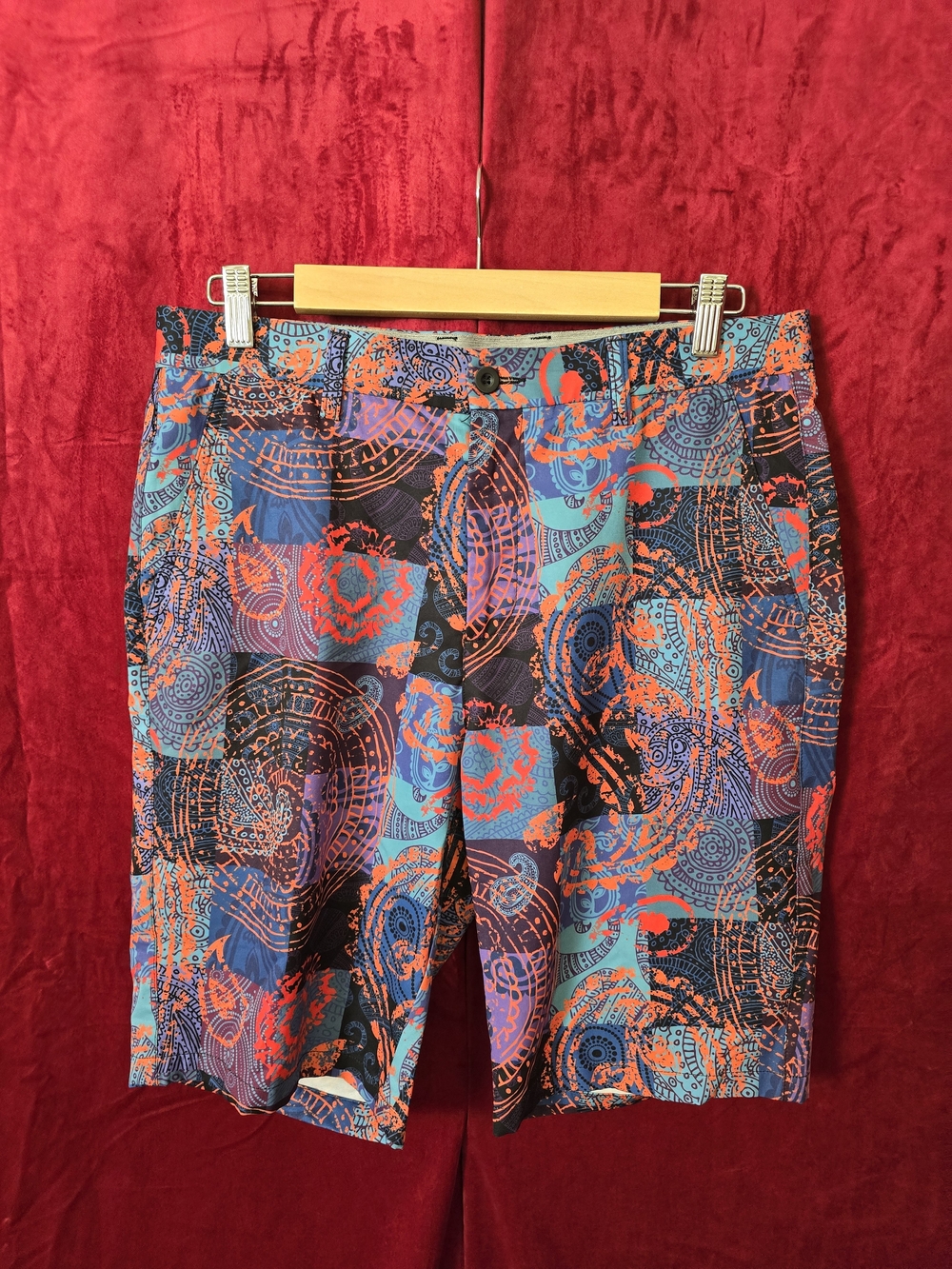 Hreski Men's Colorful Abstract Print Golf Shorts